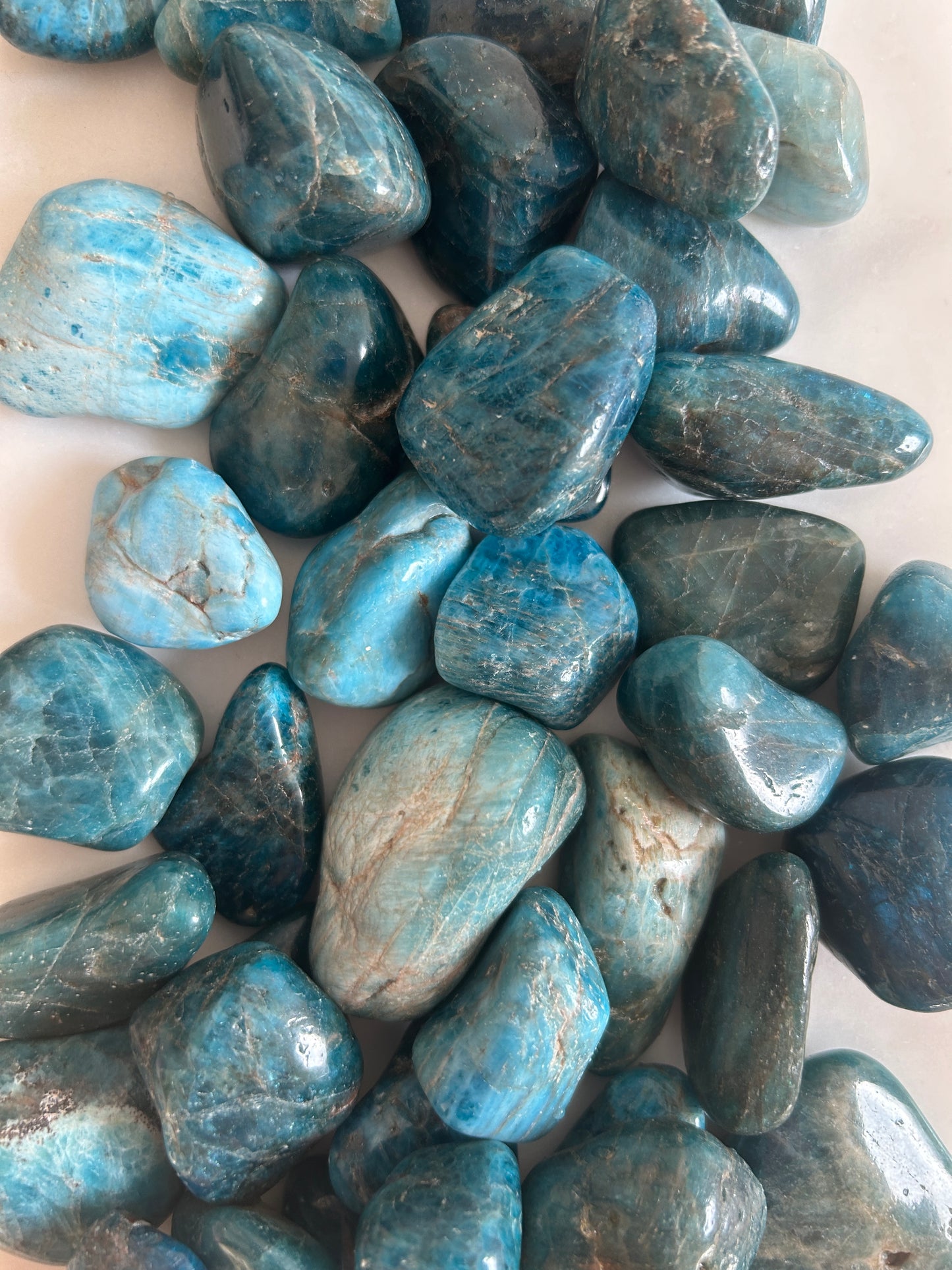 Apatit blau Trommelsteine